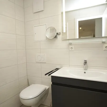 Rex Rugia Fewo15-6 Strandnah,balkon,sauna,pool Lobbe