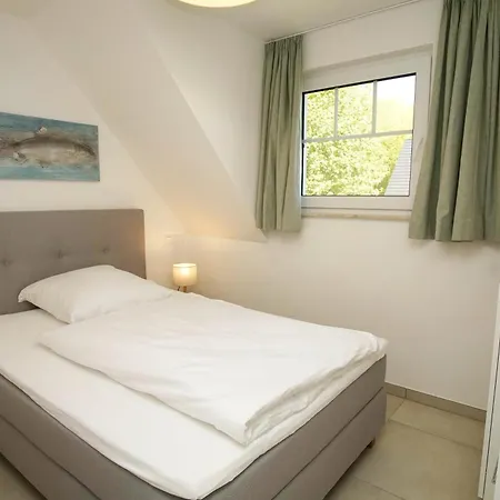 Rex Rugia Fewo15-6 Strandnah,balkon,sauna,pool Apartment *
